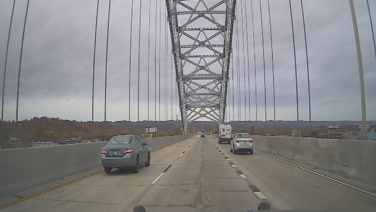 Lane restrictions for Sherman Minton Bridge inspection begin next week
